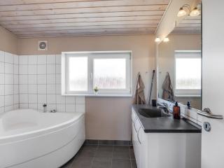 Apartment Arise - 700m from the sea by Interhome - 5