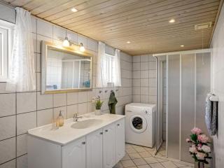 Holiday Home Ingalil - 200m from the sea by Interhome - 5