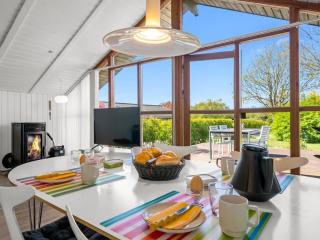Holiday Home Aida - 550m from the sea by Interhome - 7