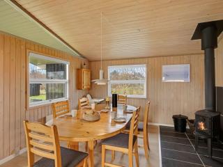 Holiday Home Ruse - 600m from the sea by Interhome - 8