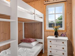 Holiday Home Haley - 380m from the sea by Interhome - 4
