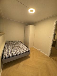 4 Bedroom modern apartment - Central! - 7