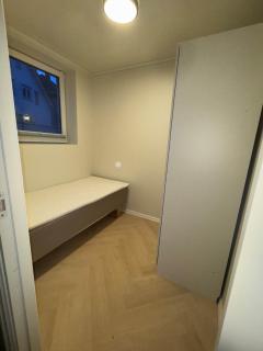 4 Bedroom modern apartment - Central! - 1
