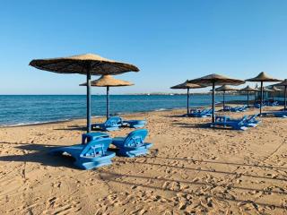 Cecilia Beach Resort - 3