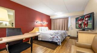 Red Roof Inn Akron - 5