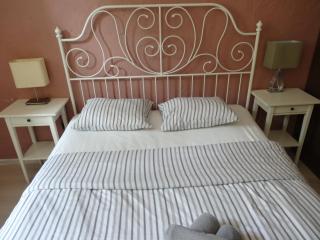 Poznan Central EnSuite Rooms - 1