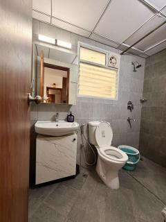 Coasteria 2BR Apt By Amoret Homes - 8