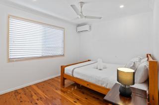 Sunnybank Comfort-4BR Home 2 Bathrooms - 4