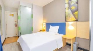 7 Days Inn Zhuhai Doumen Daxin Xinduhui Pedestrian Street - 4