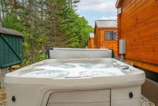 Cozy ski cabin #1, Hot Tub , 2 bedroom - 5