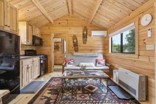 Cozy ski cabin #1, Hot Tub , 2 bedroom - 4