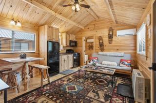 Cozy ski cabin #1, Hot Tub , 2 bedroom - 3
