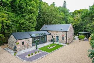 The Ultimate Luss Retreat - 0