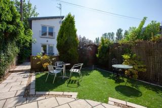 Southside Flat with Private Garden! - 9