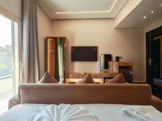 Light-Home Boutique l Urban Comfort in the Heart of Cairo Downtown - 6