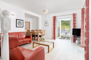 Sunnycliffe House - 8