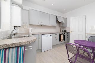 Sunnycliffe House - 3
