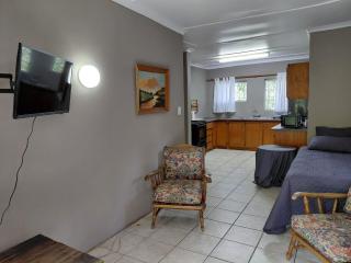 Gratia Guest Accommodation - 8