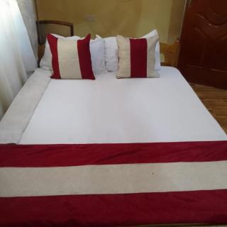 Scholars Lounge & Guest House - 5