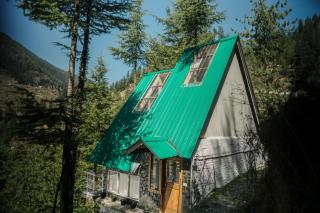 A frame Glass Cabin - Hammock & candlelight setup - 7