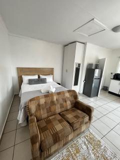 Minnies Place - 4