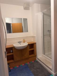 Comfortable, self contained 2 double beds town apartment near Pittodrie Stadium - 7
