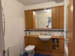 Comfortable, self contained 2 double beds town apartment near Pittodrie Stadium - 4