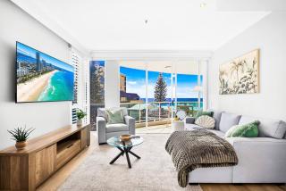 Pacific Views Beachfront 2BR Apartment with Parking, Pool, Views - 0