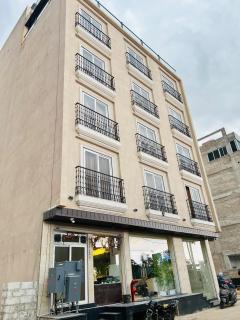 Hotel Kailash Premium - 2