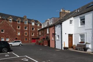 Harbourside Cottage - 8