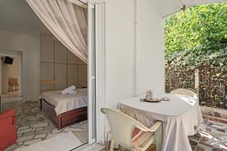 Blossom Beachfront House - 1