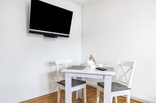 Small Holiday Apartment 3 - 6