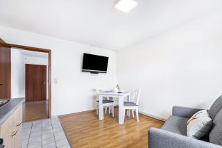 Small Holiday Apartment 3 - 3