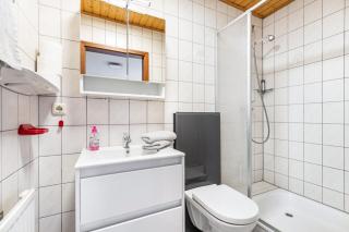 Small Holiday Apartment 3 - 1
