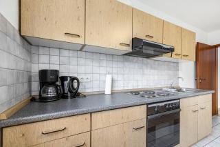 Small Holiday Apartment 3 - 2