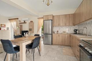 Blossom Beachfront House - 7
