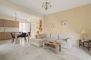 Blossom Beachfront House - 9