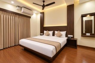 Hotel Premium Wood Domlur Near Manipal Hospital & Kemp Fort Mall - 6