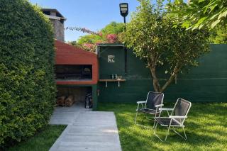Casa Bordo Casa completa de uso exclusivo para hasta 5 huéspedes con patio privado cercado parrilla y cochera A 400m de la playa - 4