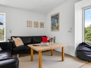 Holiday Home Kita - 500m from the sea by Interhome - 3