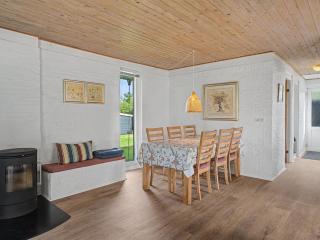 Holiday Home Undine - 300m from the sea by Interhome - 1