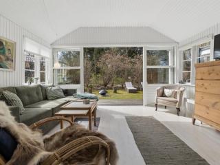 Holiday Home Lucie - 50m from the sea by Interhome - 1