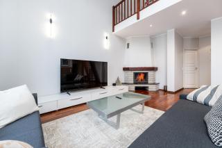 2-story, 3-bedroom Penthouse, sauna, free parking - 2
