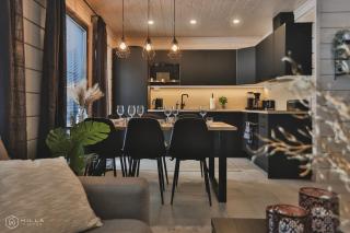 Arctic Bear Lodge by Hilla Villas - 8