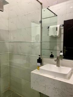 Devon Villa And Hotels - 2