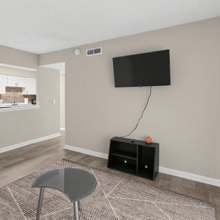 Comfortable Furnished Retreat - 5