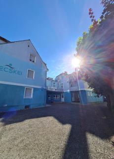 Stadt Land Reben Apartments by Katharina Gritsch - 3