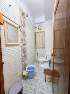 The Clique Homestay - 9