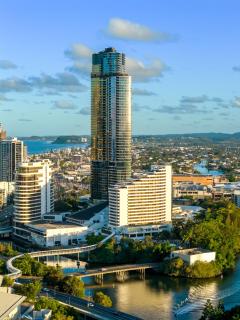 Tower 2 Broadbeach Ocean Sky Villa - 3