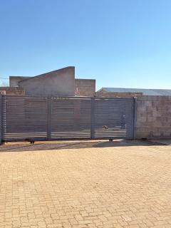 Lethabo Loft in Maseru - 4